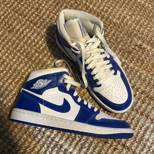 Women’s Nike Air Jordan Mid